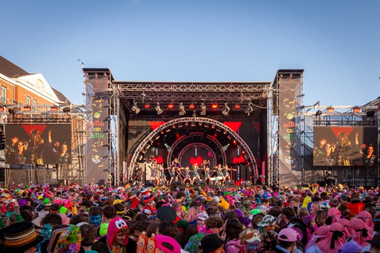 De 11de van de 11de in Roermond 2 De 11de van de 11de in Roermond 2